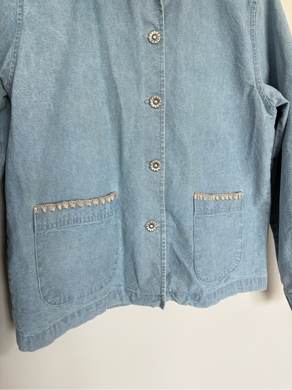 Christopher & Banks Light Wash Embroidered Collar Denim Jacket Size S - Picture 2 of 9